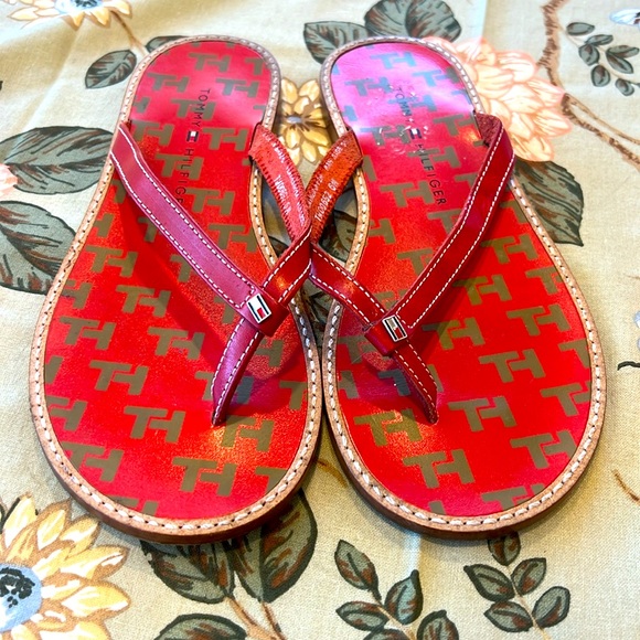 Women's Tommy Hilfiger Red Leather Flip Flops 6 - Picture 1 of 7